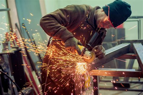 starting a small metal fabrication shop|how to start a metal fabrication shop.